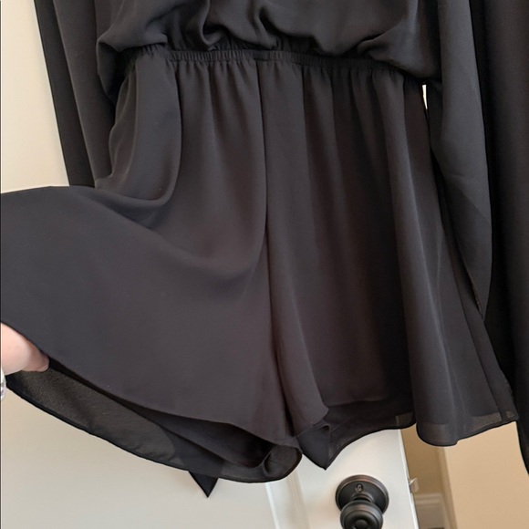 Express Black Keyhole Peplum Long-Sleeve romper - Picture 6 of 8